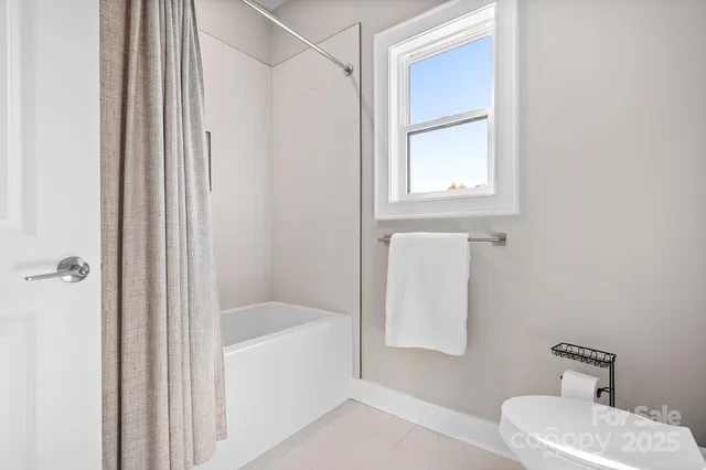 $659,000 | 615 Sandycrest Drive, Cherryville, NC 28021