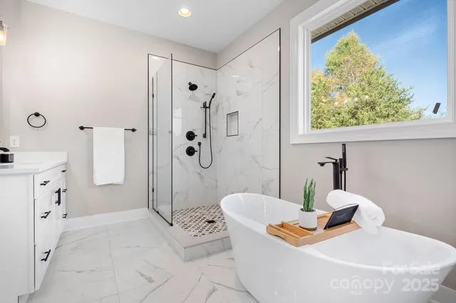 $659,000 | 615 Sandycrest Drive, Cherryville, NC 28021