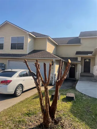 $1,800 | 128 Bolero Way, Huntsville, TX 77340