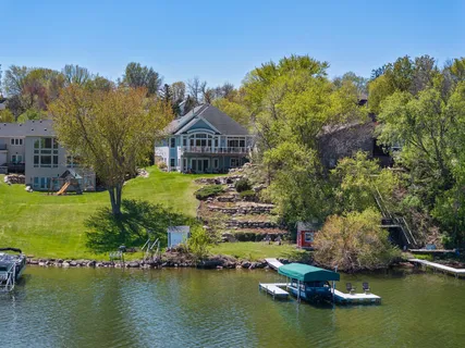 $2,200,000 | 208 East Lake Street, Waconia, MN 55387