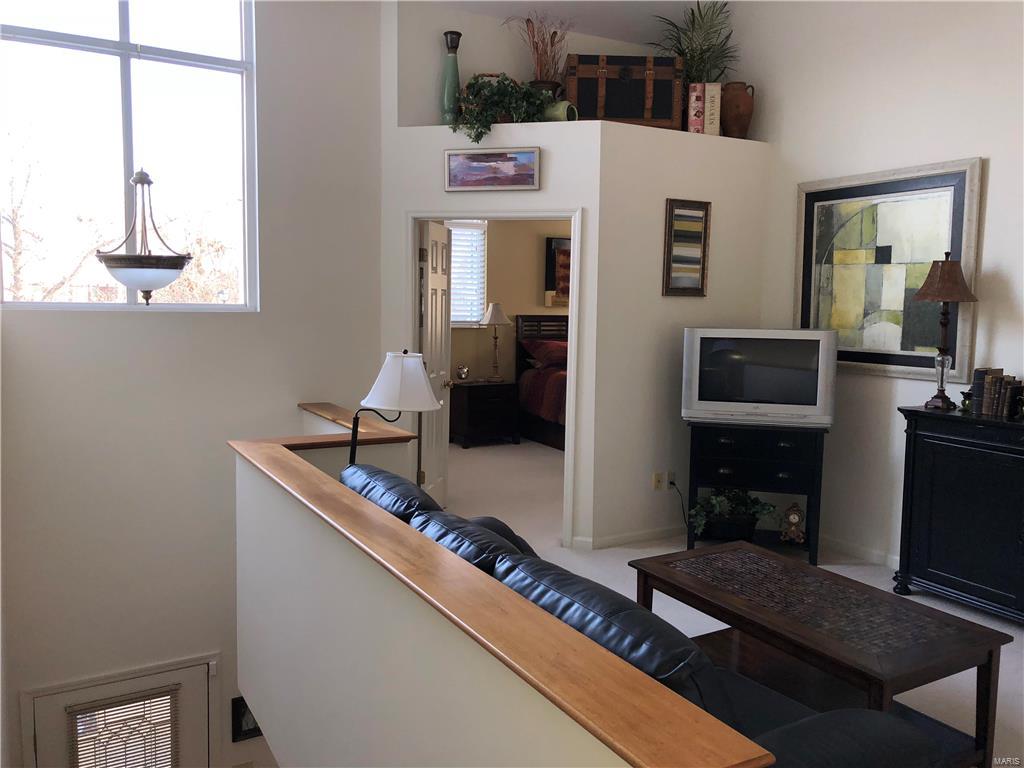 23 Ridgeview Cir Court Ballwin, MO 63021 - Photo 11 of 20 Gallery Image 11