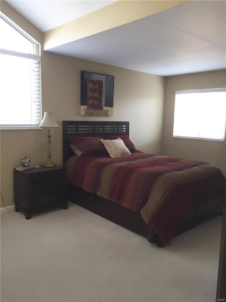 23 Ridgeview Cir Court Ballwin, MO 63021 - Photo 13 of 20 Gallery Image 13