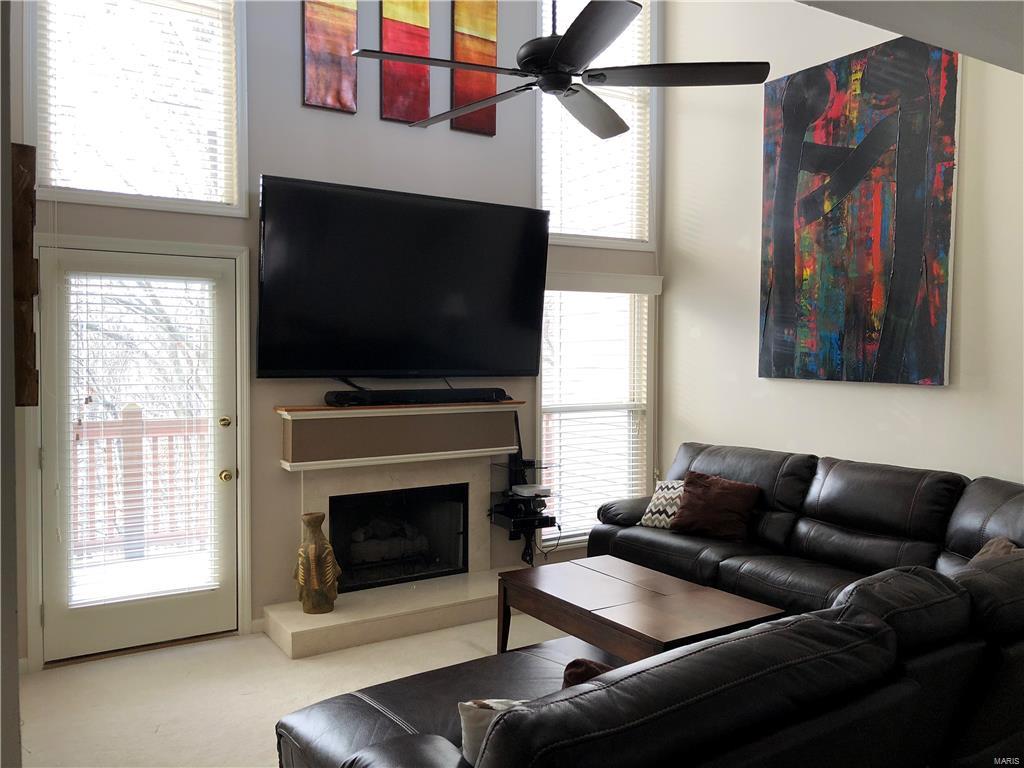 23 Ridgeview Cir Court Ballwin, MO 63021 - Photo 6 of 20 Gallery Image 6