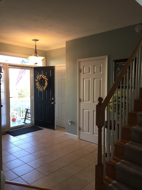 13 Queen Of Roses Lane, Unit 13 Uxbridge, MA 01569 - Photo 2 of 20 Gallery Image 2