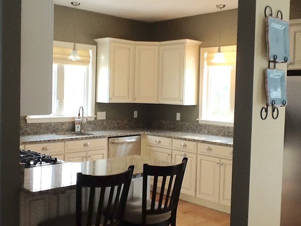 13 Queen Of Roses Lane, Unit 13 Uxbridge, MA 01569 - Photo 3 of 20 Gallery Image 3