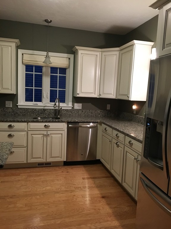13 Queen Of Roses Lane, Unit 13 Uxbridge, MA 01569 - Photo 5 of 20 Gallery Image 5