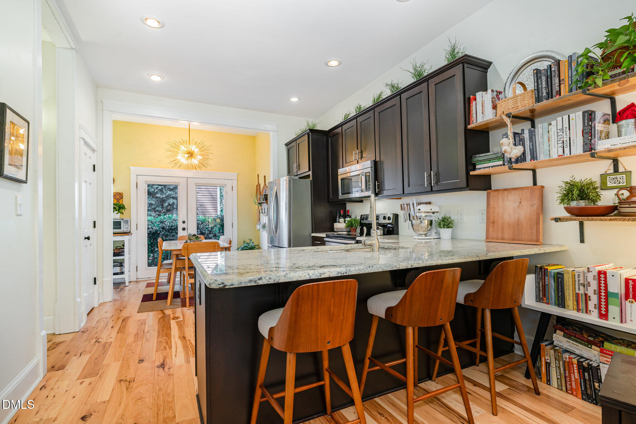 504 South Saunders Street Raleigh, NC 27603 - Photo 5 of 32 013_img_9551-edit_243