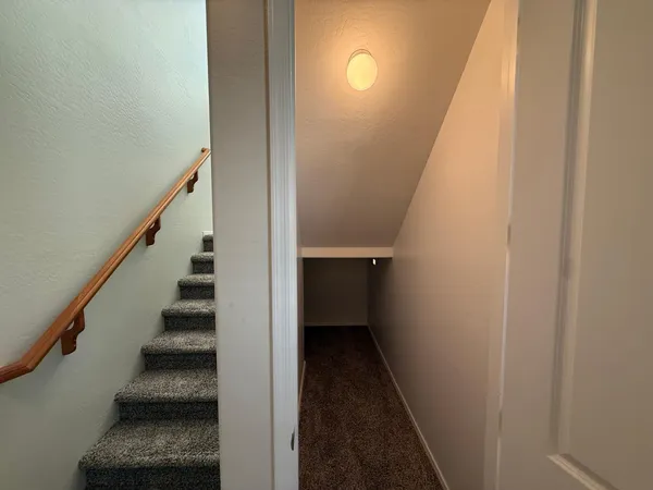 $3,795 | 906 West Glenmere Drive, Chandler, AZ 85225