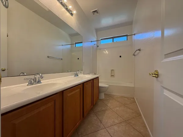 $3,795 | 906 West Glenmere Drive, Chandler, AZ 85225