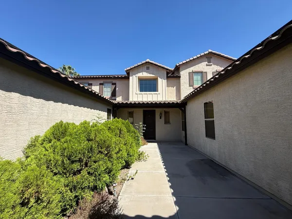 $3,795 | 906 West Glenmere Drive, Chandler, AZ 85225