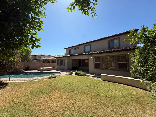 $3,795 | 906 West Glenmere Drive, Chandler, AZ 85225