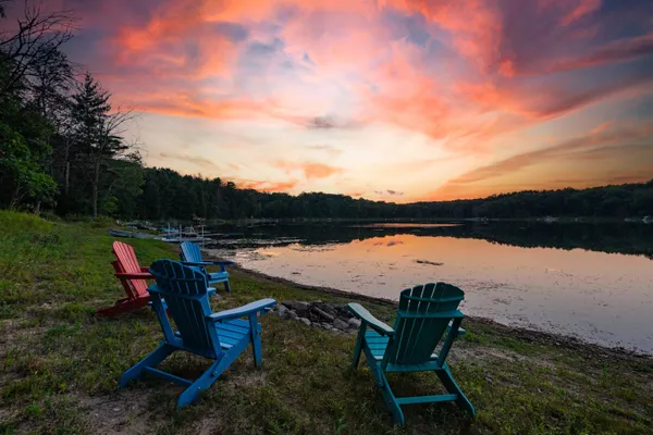 $285,000 | W7980 Glacier Lake Lane, Oxford, WI 53952