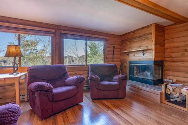 $285,000 | W7980 Glacier Lake Lane, Oxford, WI 53952