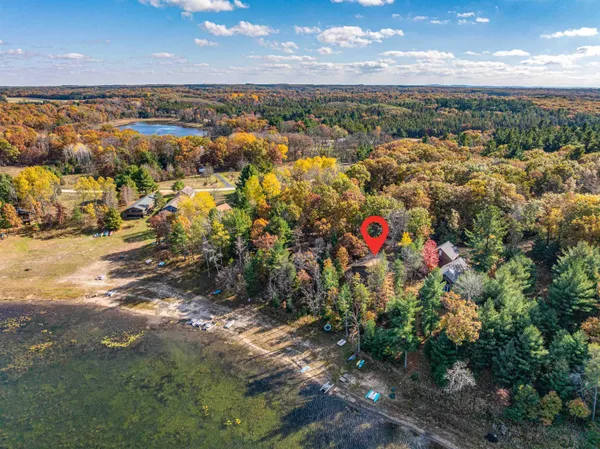 $285,000 | W7980 Glacier Lake Lane, Oxford, WI 53952