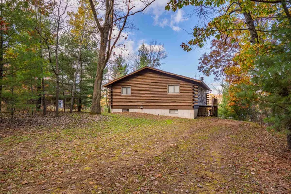 $285,000 | W7980 Glacier Lake Lane, Oxford, WI 53952