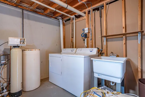 $285,000 | W7980 Glacier Lake Lane, Oxford, WI 53952