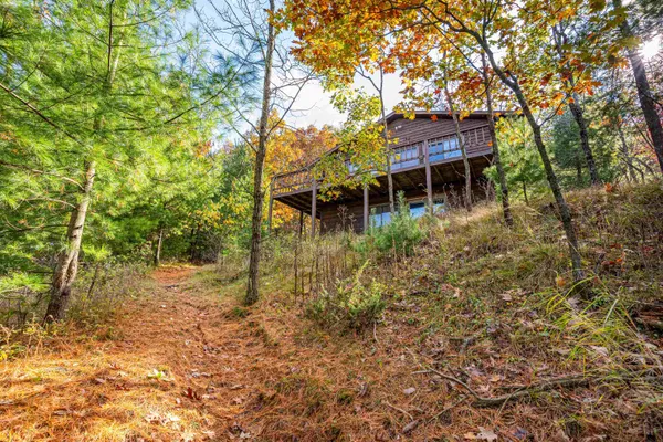 $285,000 | W7980 Glacier Lake Lane, Oxford, WI 53952