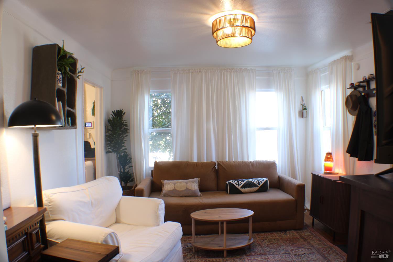 100 Ridgway Avenue Santa Rosa, CA 95401 - Photo 8 of 30