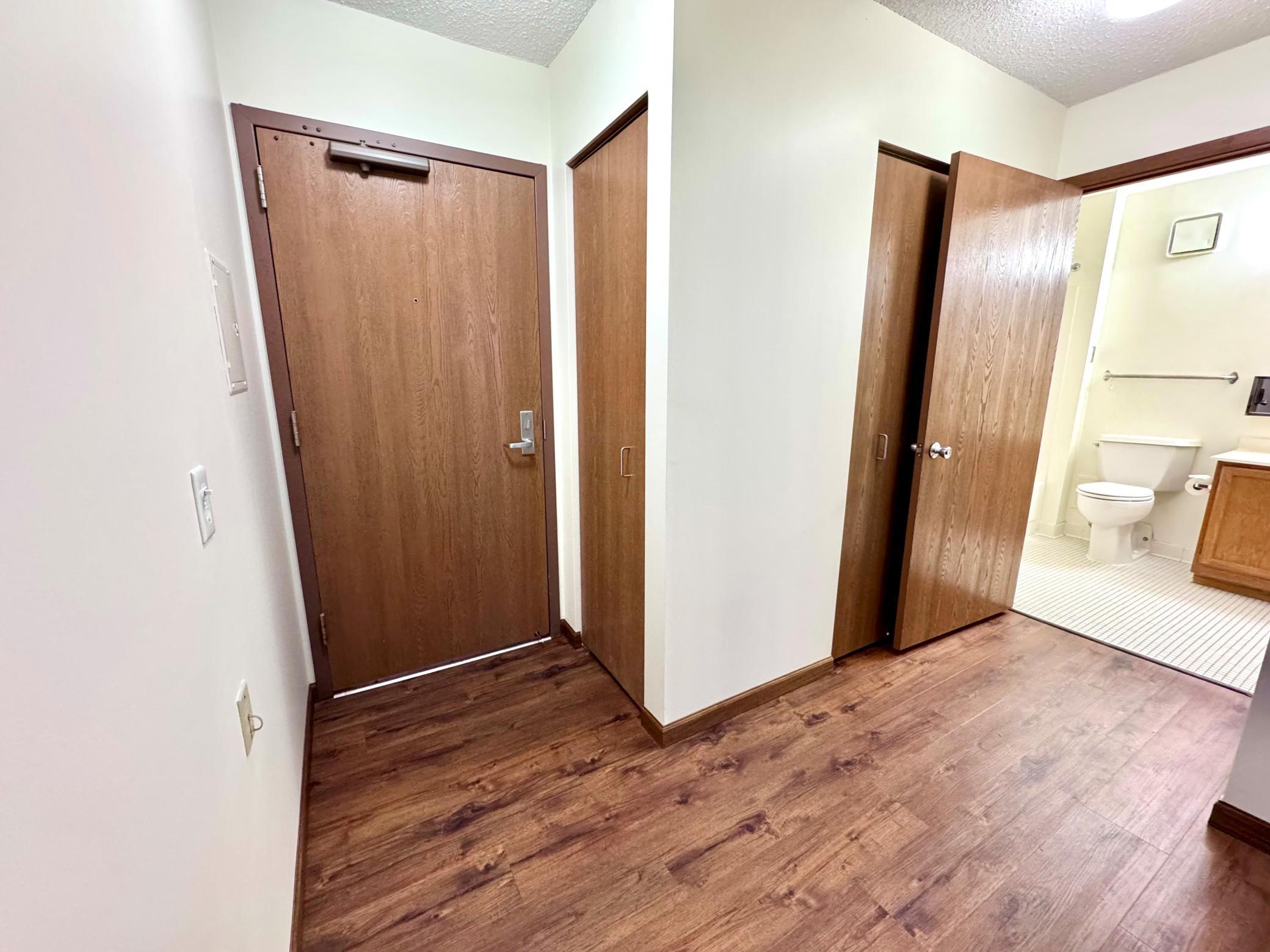 7600 Golden Valley Road, Unit 502 Golden Valley, MN 55427 - Photo 10 of 23