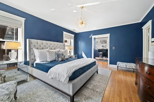 $1,899,000 | 740 West Hutchinson Street, Chicago, IL 60613