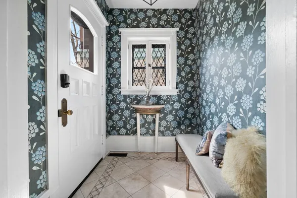 $1,899,000 | 740 West Hutchinson Street, Chicago, IL 60613