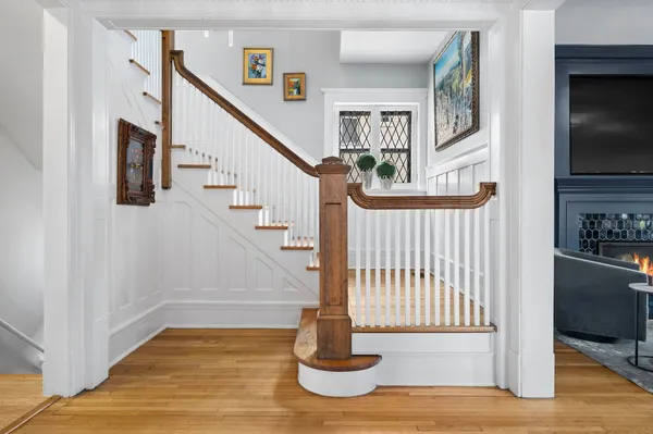 $1,899,000 | 740 West Hutchinson Street, Chicago, IL 60613