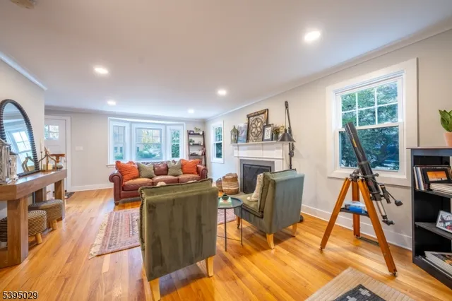 $929,000 | 54 Howard Street, Verona, NJ 07044