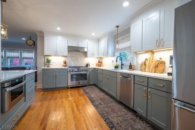 $929,000 | 54 Howard Street, Verona, NJ 07044