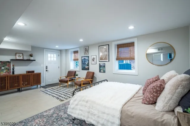 $929,000 | 54 Howard Street, Verona, NJ 07044