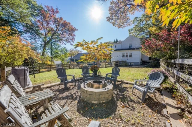 $929,000 | 54 Howard Street, Verona, NJ 07044