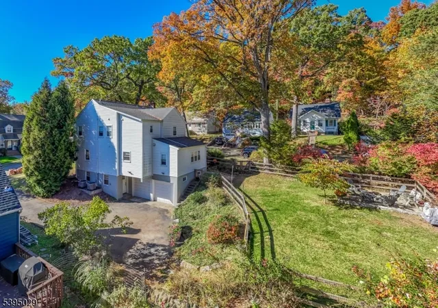 $929,000 | 54 Howard Street, Verona, NJ 07044