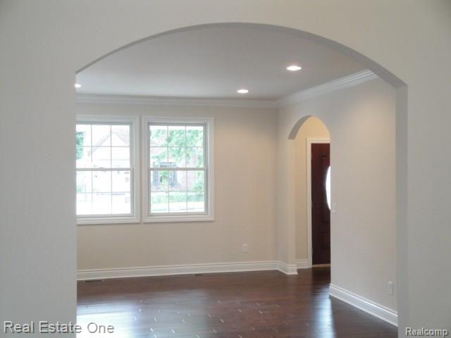 3010 Cumberland Road Berkley, MI 48072 - Photo 8 of 30 DSC02573.jpg