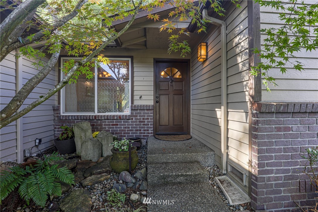 14817 204th Avenue Southeast Renton, WA 98059 - Photo 1 of 33 Gallery Image 1