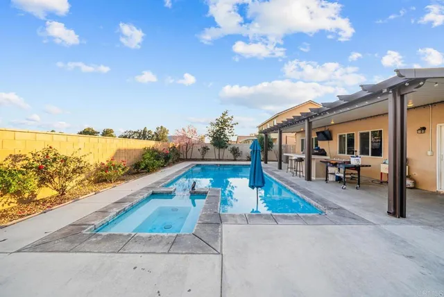 $699,999 | 28428 Fressia Drive, Winchester, CA 92596