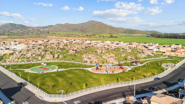 $699,999 | 28428 Fressia Drive, Winchester, CA 92596