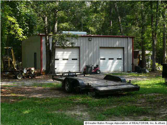 33765 Perkins Road Denham Springs, LA 70706 - Photo 2 of 9