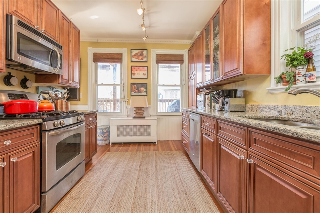 7 Hatch Street, Unit 1 Boston, MA 02127 - Photo 3 of 14