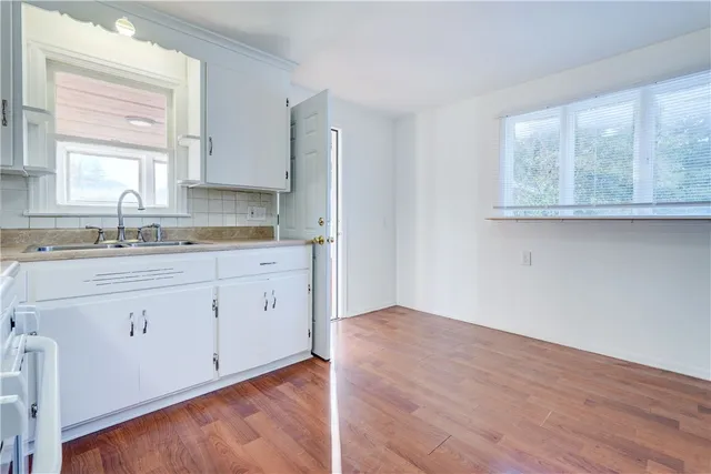 $1,895 | 100 Bleacker Road, Rochester, NY 14609