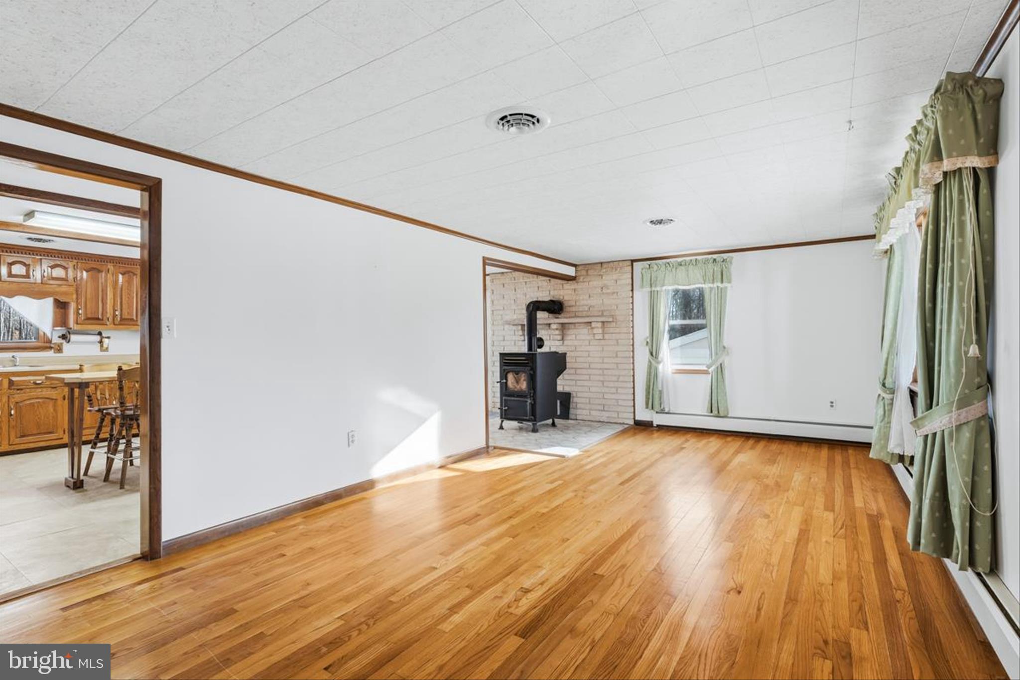 8520 Hemler Road Thurmont, MD 21788 - Photo 4 of 62