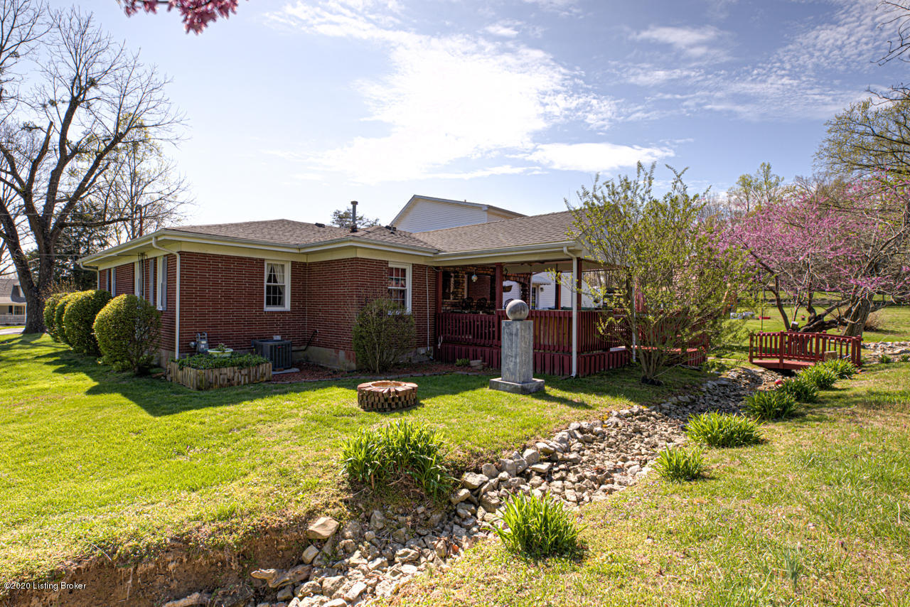 421 Castleman Branch Road Shepherdsville, KY 40165 - Photo 38 of 46 421_Castleman_Branch_Rd-37