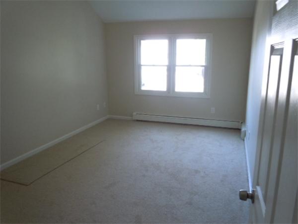 118 Santoro Road Worcester, MA 01606 - Photo 8 of 14 Gallery Image 8