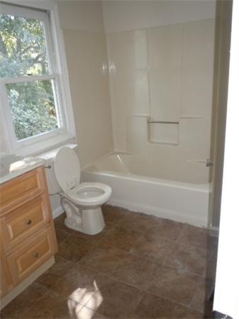 118 Santoro Road Worcester, MA 01606 - Photo 10 of 14 Gallery Image 10