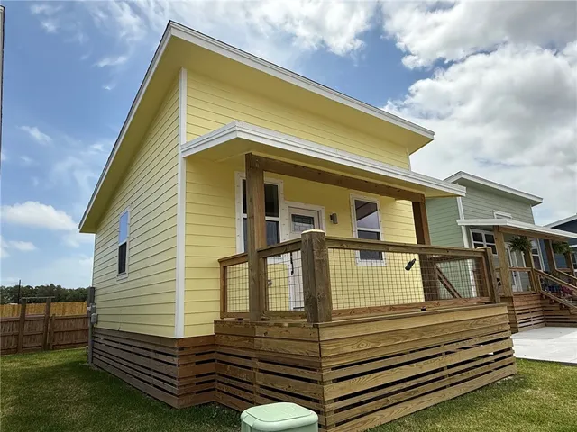 $175,500 | 2351 West Market Street, Unit 4, Rockport, TX 78382