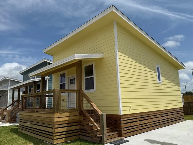 $175,500 | 2351 West Market Street, Unit 4, Rockport, TX 78382