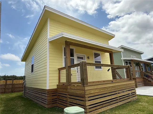 $175,500 | 2351 West Market Street, Unit 4, Rockport, TX 78382