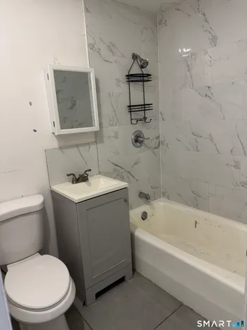 $1,400 | 356 Franklin Avenue, Unit B1, Hartford, CT 06114