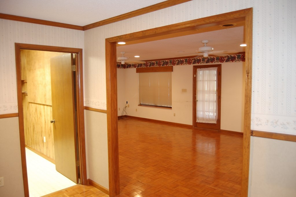 937 County Road 181 Decatur, TN 37322 - Photo 23 of 52 a view of an empty room
