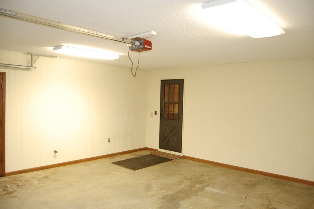 937 County Road 181 Decatur, TN 37322 - Photo 35 of 52 a view of empty room