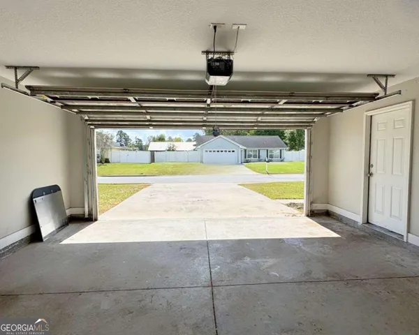 $2,100 | 104 Sugar Maple Way, Kingsland, GA 31548