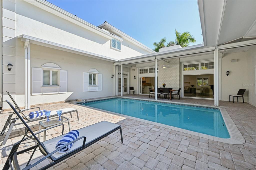 1121 Morningside Place Sarasota, FL 34236 - Photo 58 of 76
